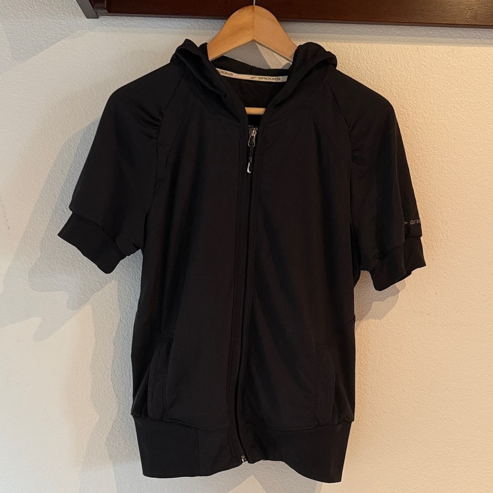 Brooks Short Sleeve Y2K Hoodie, Zip Up, Moisture Wicking Tech, Black, Size L